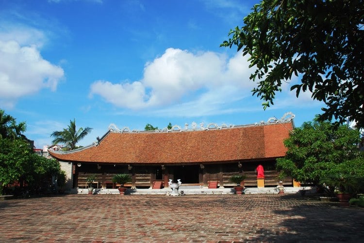 Hang Kenh Communal House